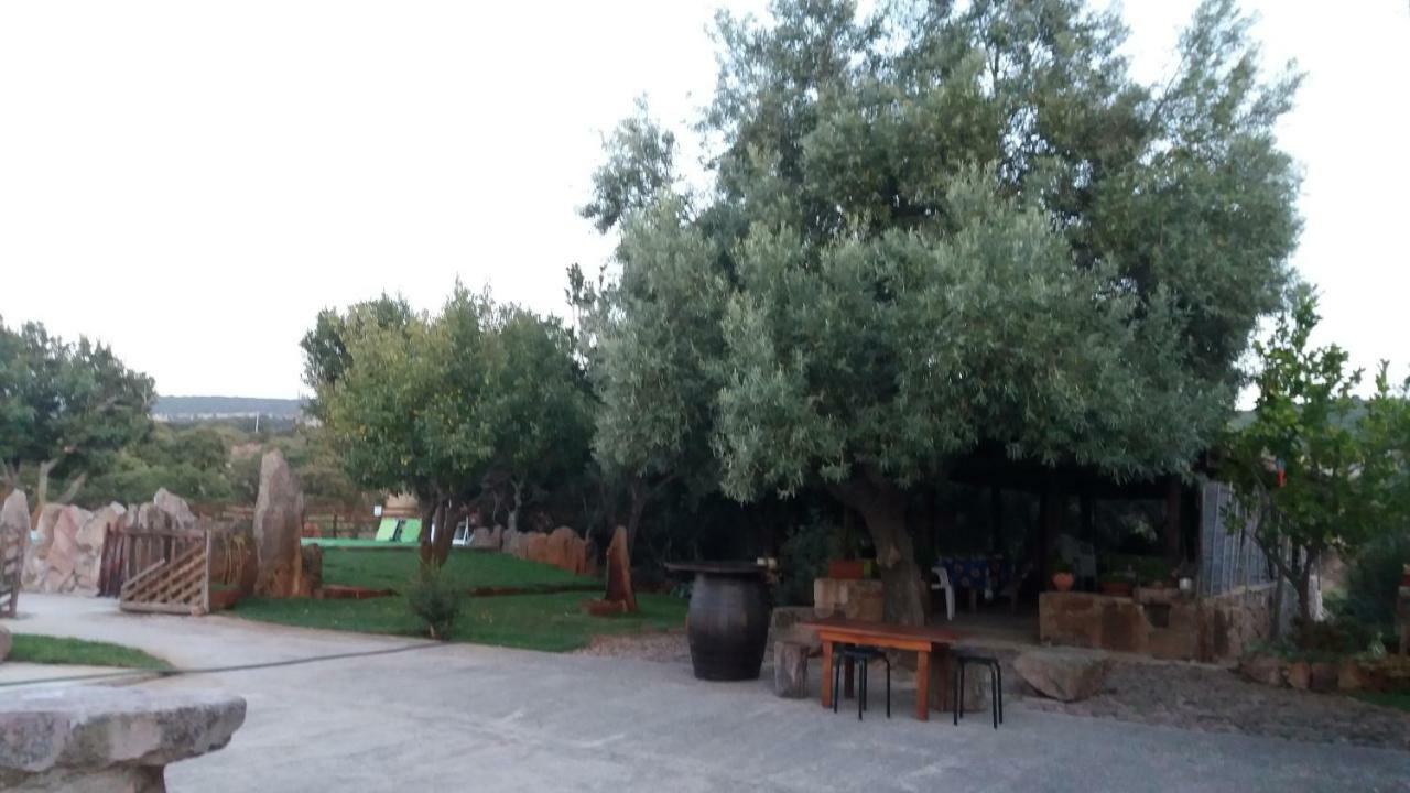 Agriturismo Sa E Padedda Mores Экстерьер фото