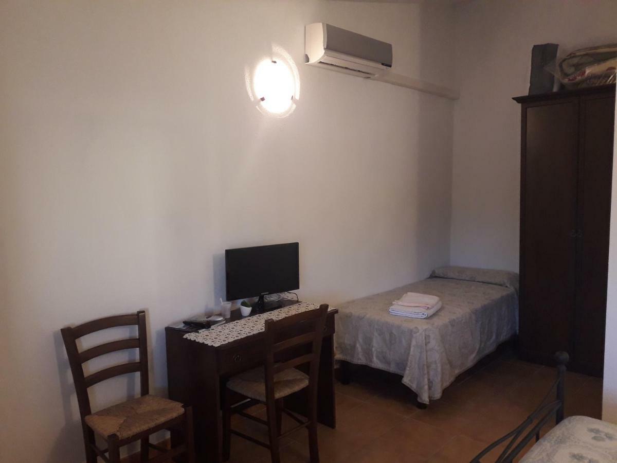 Agriturismo Sa E Padedda Mores Экстерьер фото